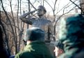 Вызвал огонь на себя и спас бойцов: памятник Герою России Ивану Маслову открыли в Свободном