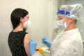 Оперативный штаб: амурских медиков продолжают вакцинировать от коронавируса
