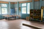В школах и детских садах по поручению Василия Орлова пройдет масштабная замена окон