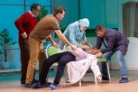 «У вас девочка!»: в Амурском театре драмы поставили самую трогательную пьесу о папах