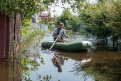 Утомленные паводком: как жители Владимировки переживают второе за лето наводнение и спасли полсела