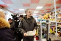Амурский губернатор зашел в магазин в Мазановском районе за пожарным извещателем