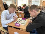 Турнир по шашкам провели среди детей из социальных учреждений Амурской области