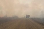 Более 70 человек тушат возгорание в 5 километрах от амурского села Новострополь