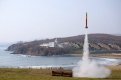 Школьники смастерили 14 ракет, которые поднялись на высоту 150 метров.Фото: АмГУ