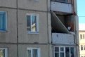 «Живем в страхе»: сковородинский дом с рухнувшим балконом еще не обследовали