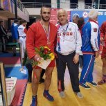 Самвел Казарян стал бронзовым призером чемпионата России по самбо