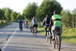 Жители Константиновского района изучают историю на велосипедах