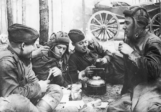 Какие три продукта на букву с спасали советских солдат