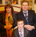 Фото опубликовано в АП в декабре 2008 года. Егор Молданов (сидит) и Анатолий Костишин — на «Дебюте».