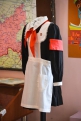 Школьная форма с 1973 года стала единой для всех советских школьников. Для девочек – платья.