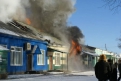 Пламя уничтожило три магазина и частично  разрушило четвертый.