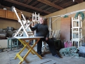 Житель Бочкаревки наладил в гараже производство дачной мебели