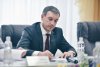 Школьное питание, ФАПы и ремонт реанимации: Василий Орлов подвел итоги недели