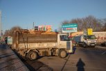 В Благовещенске грузовикам с дровами запретят парковаться на ВДНХ