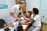 Переехавшие на работу в амурские села медсестры и акушерки получат по миллиону