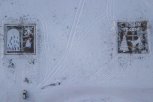 Циолковский написал снежные открытки в память о волшебнике Валерии Мельникове