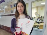 Десятиклассница из Белогорска получила медаль за волонтерский труд от президента России