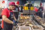 С Нового года кафе и ресторанам в Приамурье снова разрешат работать до 23 часов