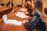 Бывшая сотрудница полиции заглаживала вину за фальсификацию доказательств подарками сиротам