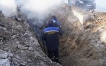 В Свободном после перемерзания трубы восстанавливают магистральный водопровод