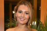 «Спасибо всем, кто сейчас на службе»: звезды-красавицы поздравляют мужчин с 23 Февраля