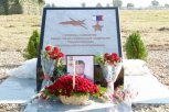 В Сирии открыли памятник погибшему военнослужащему из Приамурья Олегу Пешкову