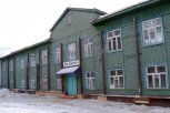 Областной бюджет поможет заменить окна в амурских школах и привлечь медиков в отдаленные районы