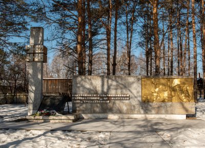 Два свободненских села отремонтируют памятники фронтовикам