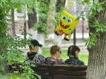 Благовещенский сквер по улице Калинина поборется за скамейки-качели, цветник и тротуары