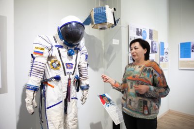 Инопланетяне, скафандр Геннадия Падалки и «Пингвин»: какие экспонаты покажут в Амурском музее