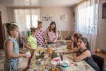 Приемная семья в Свободненском районе второй раз осталась без жилья: погорельцам собирают деньги