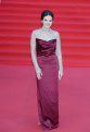 Анна Пескова выбрала яркое платье цвета темной вишни.