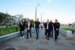 Цветные мосты, канатка и тайна пограничника: губернатор стал экскурсоводом для московских блогеров