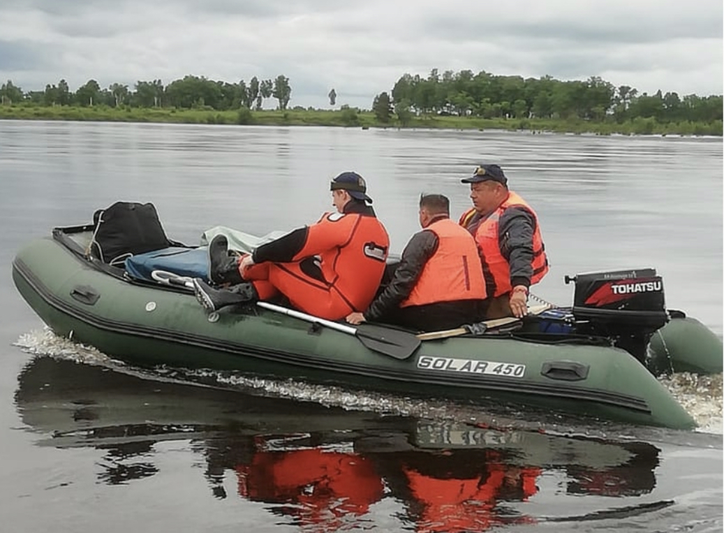 Ивановка уходит под воду: жителей на лодках эвакуируют из домов (обновлено)  — Амурская правда, новости Благовещенска и Амурской области