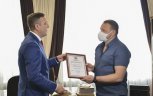 Спикер Заксобрания поблагодарил благовещенского врача за помощь пострадавшей в ДТП девочке