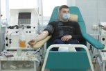 Еще 38 амурчан стали почетными донорами крови