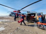 Четверых охотников эвакуировали на вертолете из зимовья в Ромненском округе