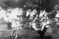 Цыганский танец на зеленой стоянке. Архив «Ровесников»