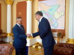Губернатор встретился с дирижером Центрального военного оркестра Министерства обороны РФ
