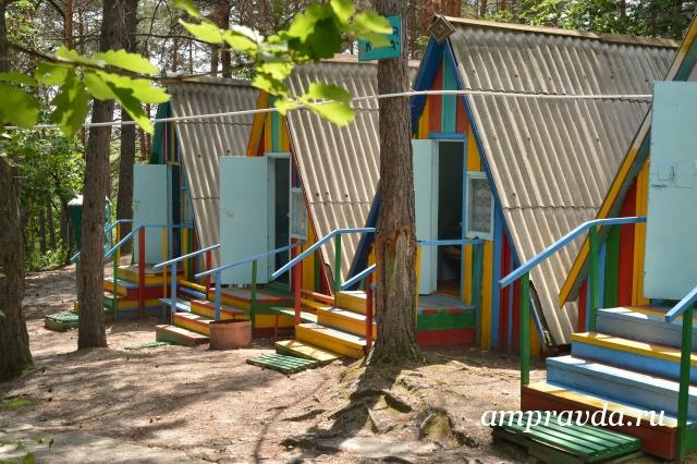 За первую смену в детских лагерях Амурской области отдохнули около 15 тысяч детей / Более 31 тысячи школьников отдохнут этим летом в лагерях. Первая смена уже развлекла 15 тысяч ребят.  