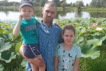 У отца-одиночки из Тамбовки сгорел дом: семье с двумя детьми нужна помощь