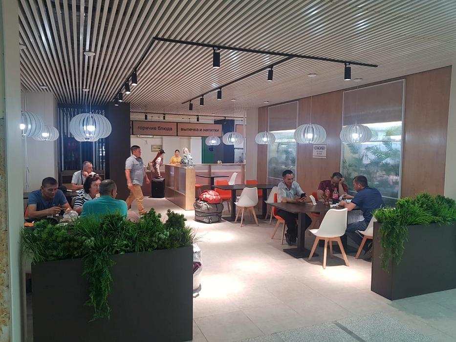 В благовещенском аэропорту открылось кафе «Нестоловая» / Новая точка общественного питания открылась в Благовещенском районе в среду, 17 августа. Кафе «Нестоловая» сильно отличается от предшественников, которые функционировали здесь до него.