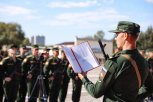 Больше 200 будущих офицеров торжественно приняли присягу на плацу ДВОКУ