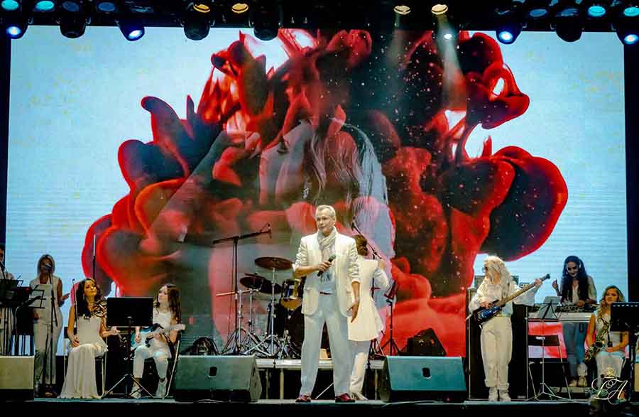 Владимир Лёвкин на своём юбилейном концерте