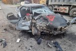 Пассажир легковушки погиб в Свободном при столкновении с грузовиком