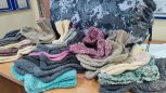 Жительница Тынды вяжет теплые носки для участников спецоперации