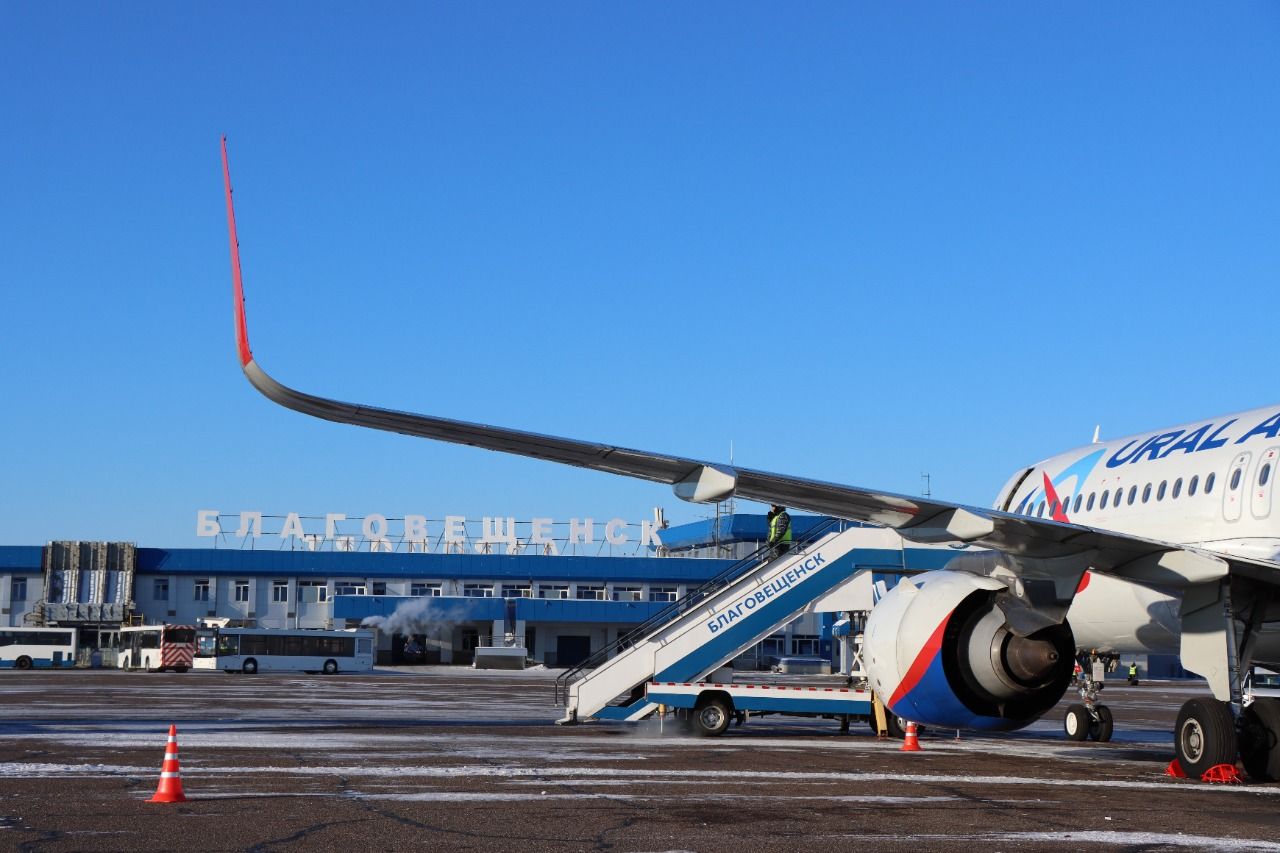 Для амурчан льготной категории открыли продажу авиабилетов со скидкой на 2023 год / В авиакомпании «Уральские авиалинии» стартовали продажи субсидированных авиабилетов на следующий год. Совершить перелет по льготной цене можно с 1 января по 31 декабря 2023 года. Из Благовещенска авиаперевозчик готов доставлять пассажиров по четырем субсидированным маршрутам.