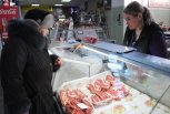 Подешевевшие мясо и овощи повлияли на уровень инфляции в Приамурье