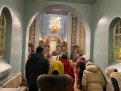 На службу в харбинский храм пришло несколько десятков человек. Фото: biang.ru